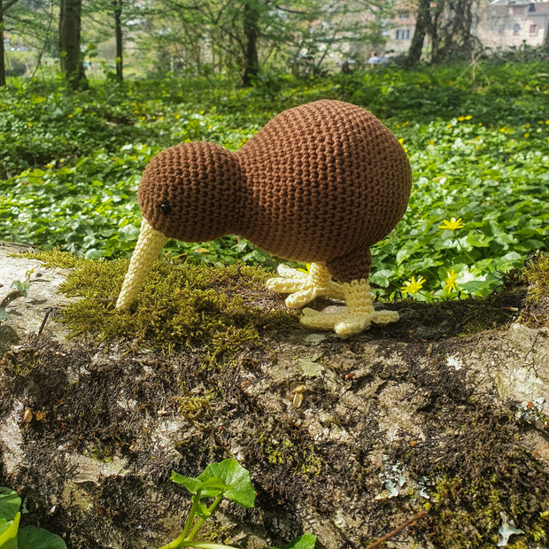Amiriki the Kiwi – Crochet Amigurumi Pattern 🥝